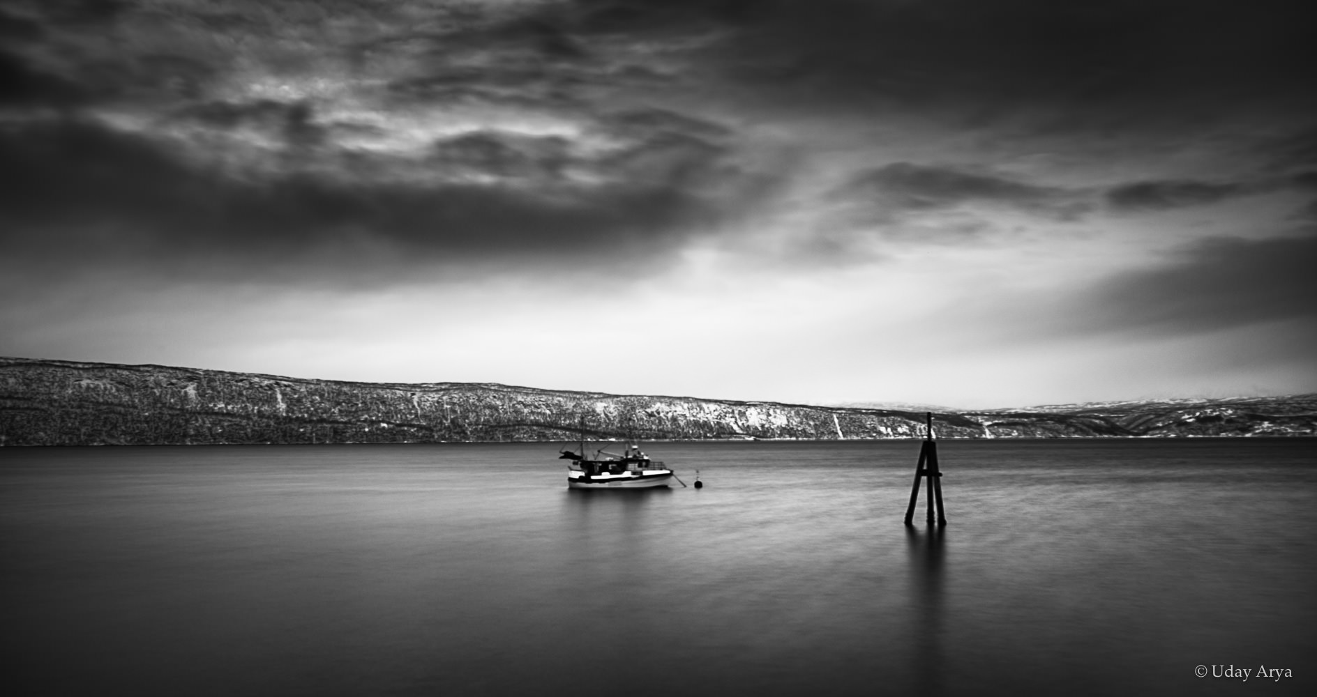 A 15s exposure from the shore, in B/W